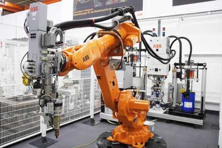 Робототехника в производстве: перспективы и проблемы