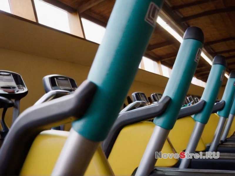 На что обратить внимание при выборе обруча для тренировок с дополнительными аксессуарами?