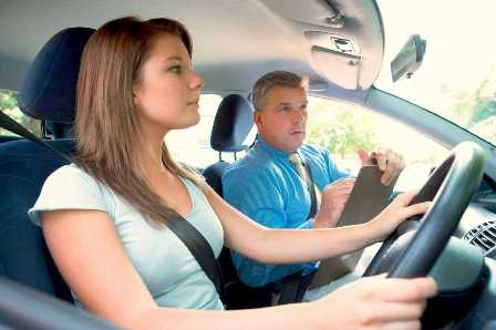 Какие курсы помогут получить водительские навыки?