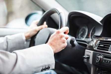 Какие навыки можно получить на курсах вождения для повышения безопасности на дороге?