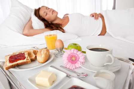Завтрак в постель: рецепты романтического утра